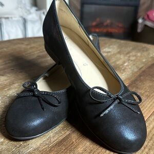Ara High Soft Black Napa Leather Women's Flats with Metallic and Bow Detail US 7